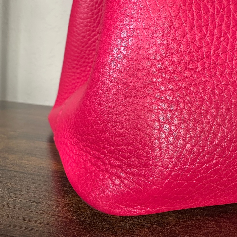 Authentic Louis Vuitton Hot Pink Capucines Top Handle Satchel - Picture 10 of 16
